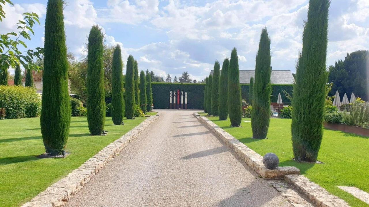 Les Loges De Saint Eloi Panzió Pontlevoy Kültér fotó